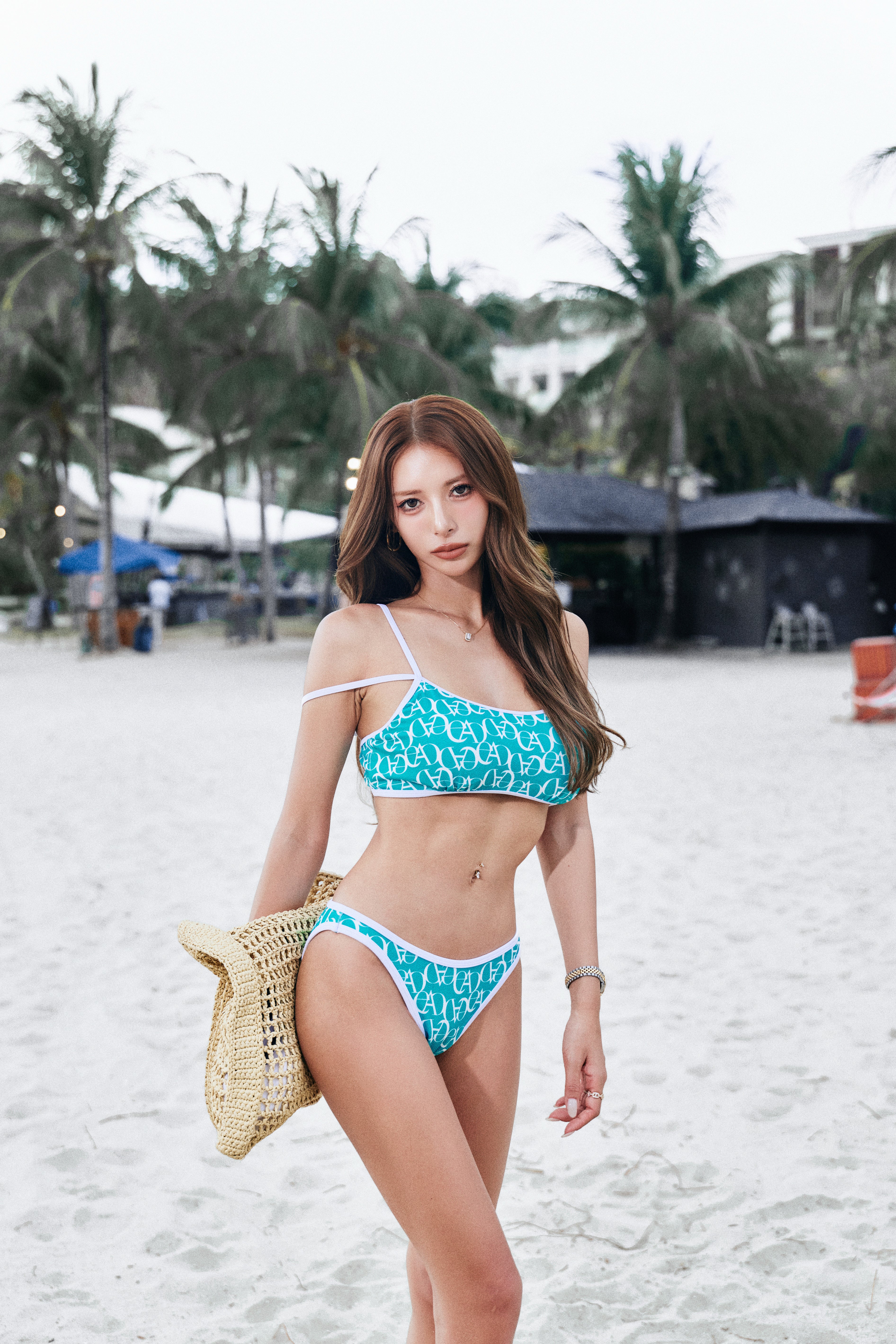 総柄ロゴビキニ