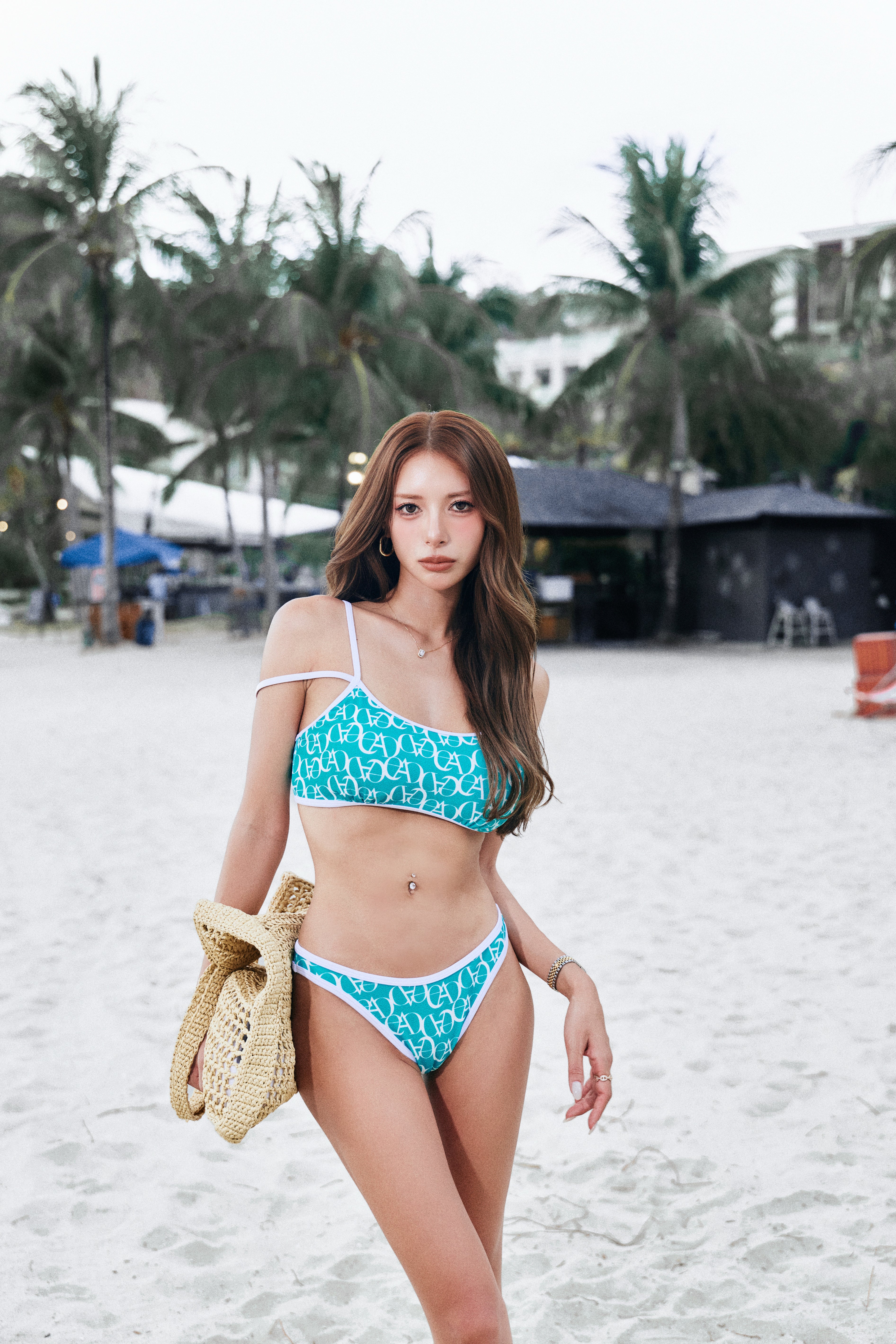 総柄ロゴビキニ