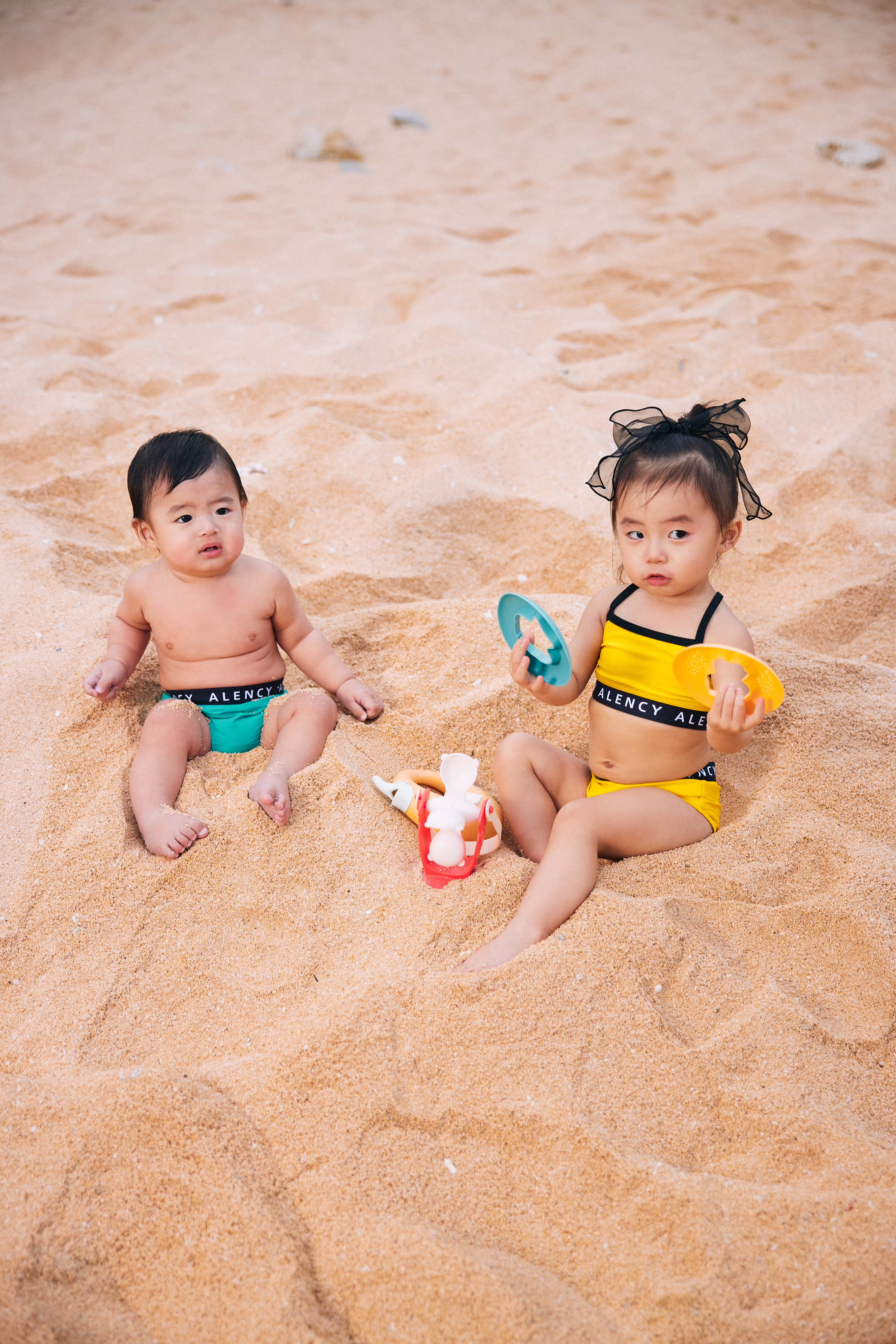 bikini logo KIDS
