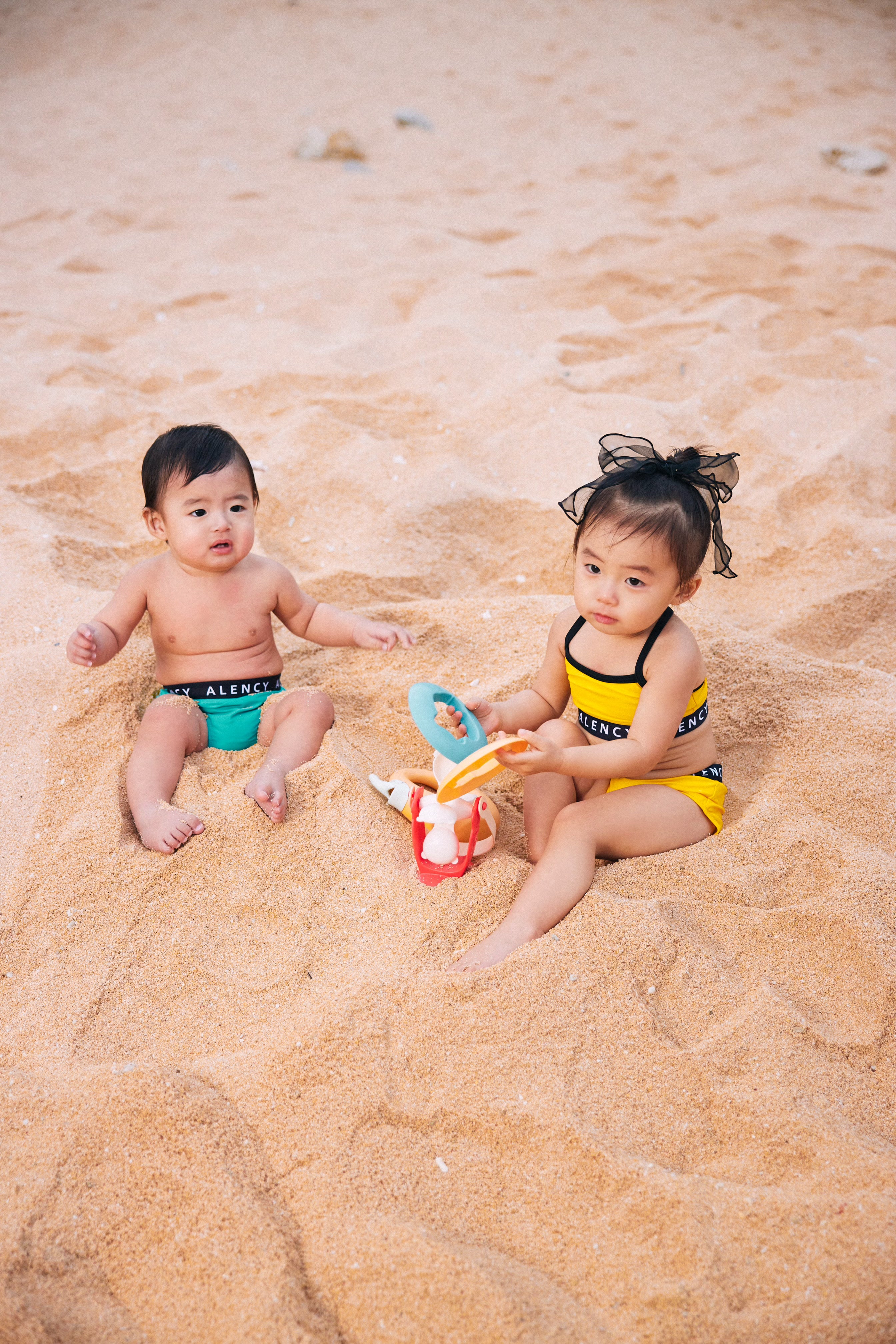 bikini logo KIDS