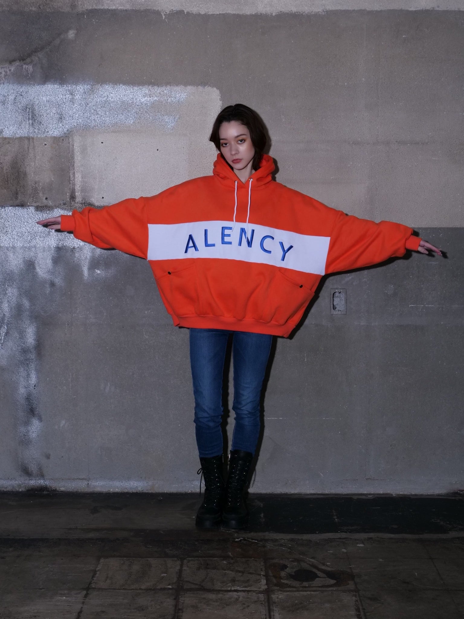 ALENCY ピンクパーカー